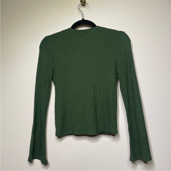 Reformation Gellar Top in Fern - Picture 6 of 7